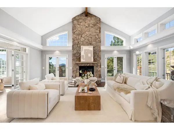 27927 Meadowlark Dr, Golden, CO 80401