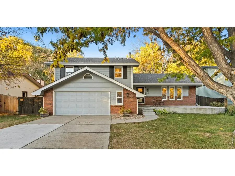 2531 Eastwood Dr, Fort Collins, CO 80525 - #2