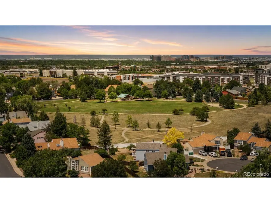 903 S Fairplay St, Aurora, CO 80012 - #3