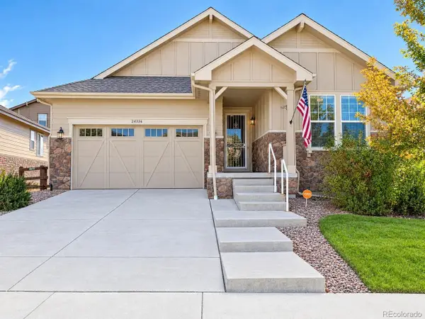 24336 E Links Pl, Aurora, CO 80016