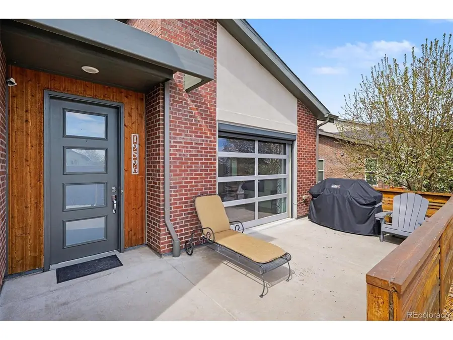 19596 E Sunset Cir, Centennial, CO 80015 - #2