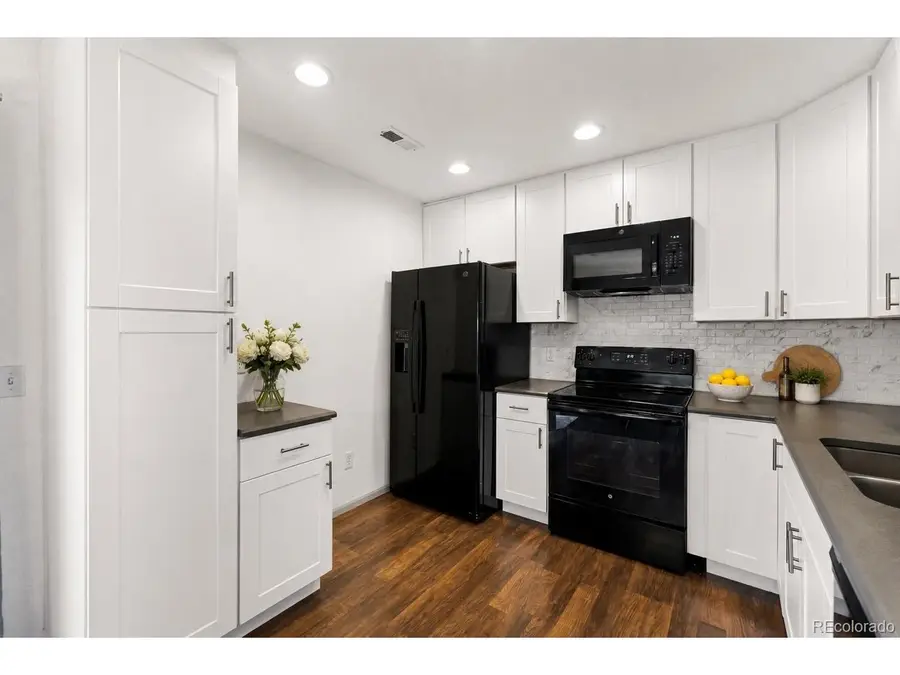 3688 Dexter Ct, Denver, CO 80207 - #2