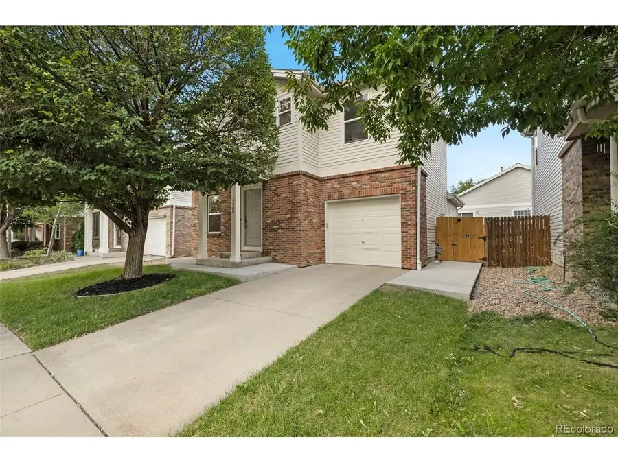 3688 Dexter Ct, Denver, CO 80207 - #3