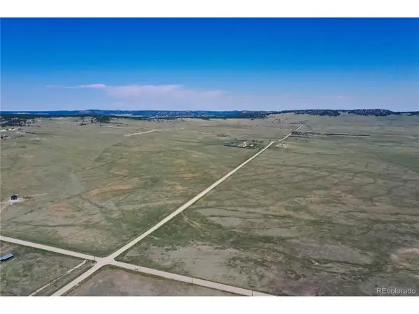 12 Mcclelland Rd, Calhan, CO 80808