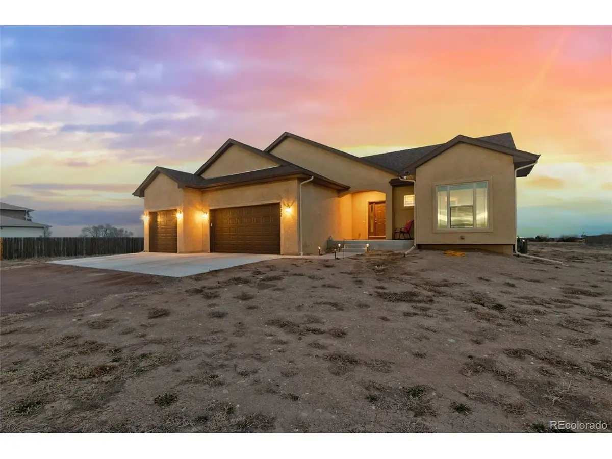 422 S Gilia Dr, Pueblo, CO 81007 - #1