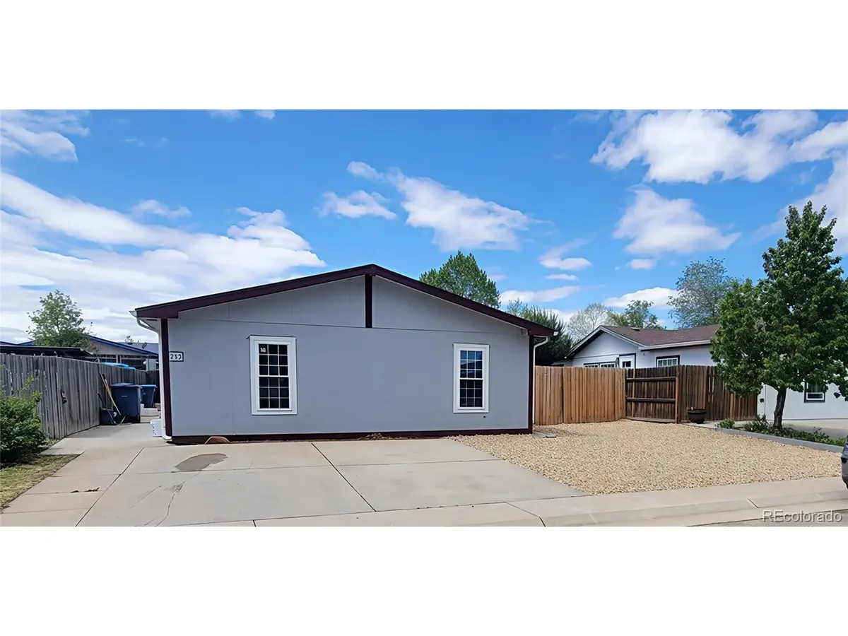 213 Versailles St, Lochbuie, CO 80603 - #1