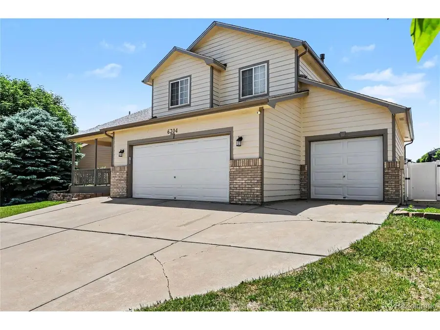 6304 Burgundy St, Evans, CO 80634 - #2