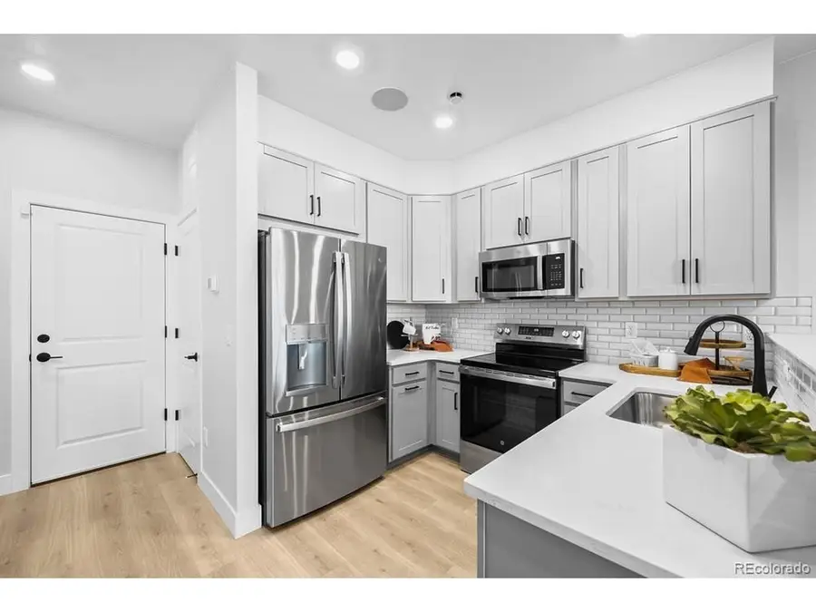 9022 Quartz Ct, Arvada, CO 80007 - #2