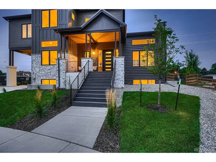 8230 W Tennessee Ct, Lakewood, CO 80226 - #2