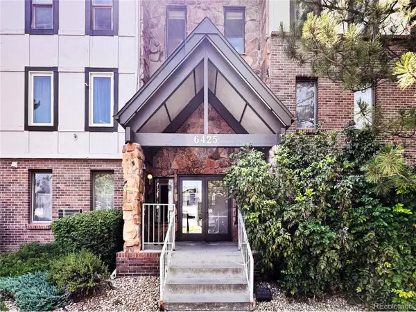 6425 S Dayton St #102, Englewood, CO 80111
