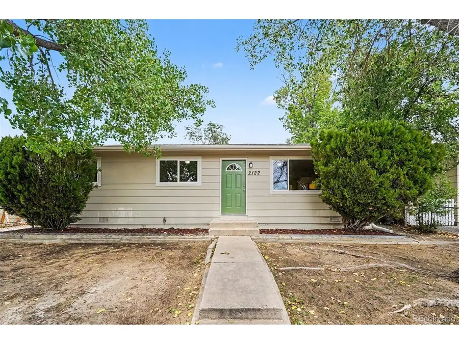 2122 Doniphan Dr, Colorado Springs, CO 80910 - #3