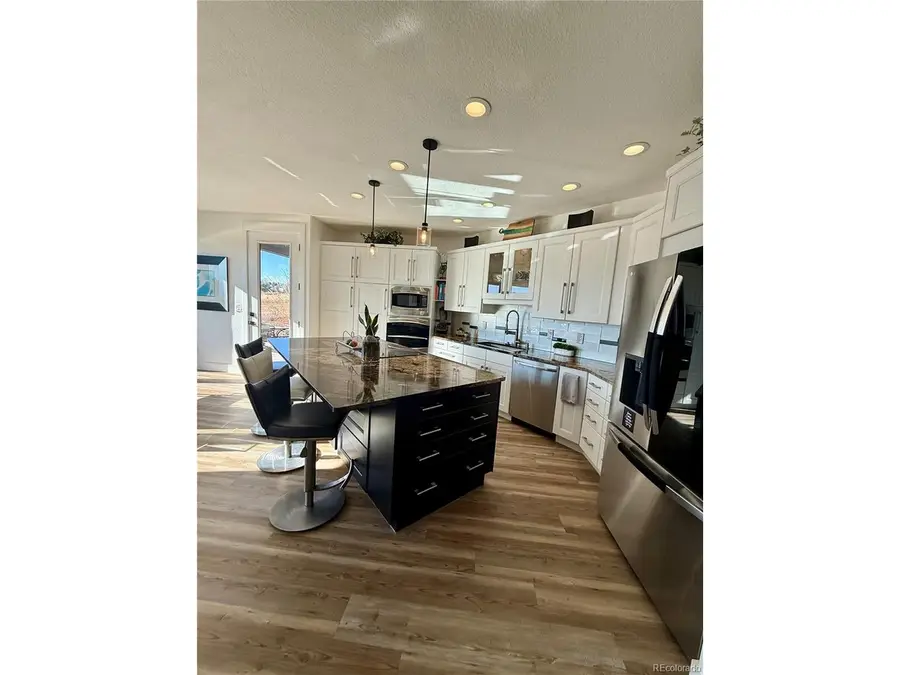 653 Glenarbor Cir, Longmont, CO 80504 - Image #3