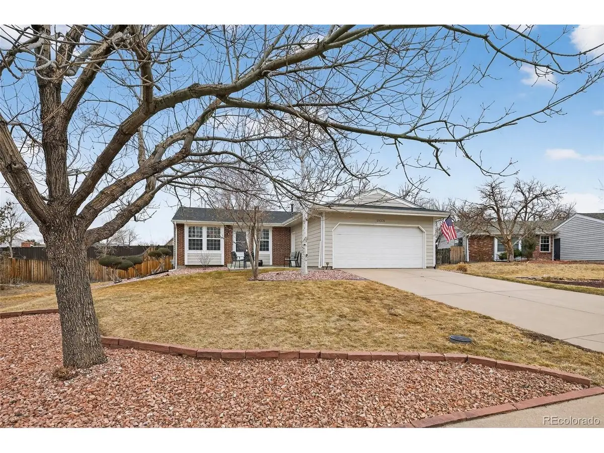 18231 E Crestline Cir, Centennial, CO 80015 - Image #1