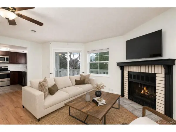 12513 E Pacific Cir #D, Aurora, CO 80014