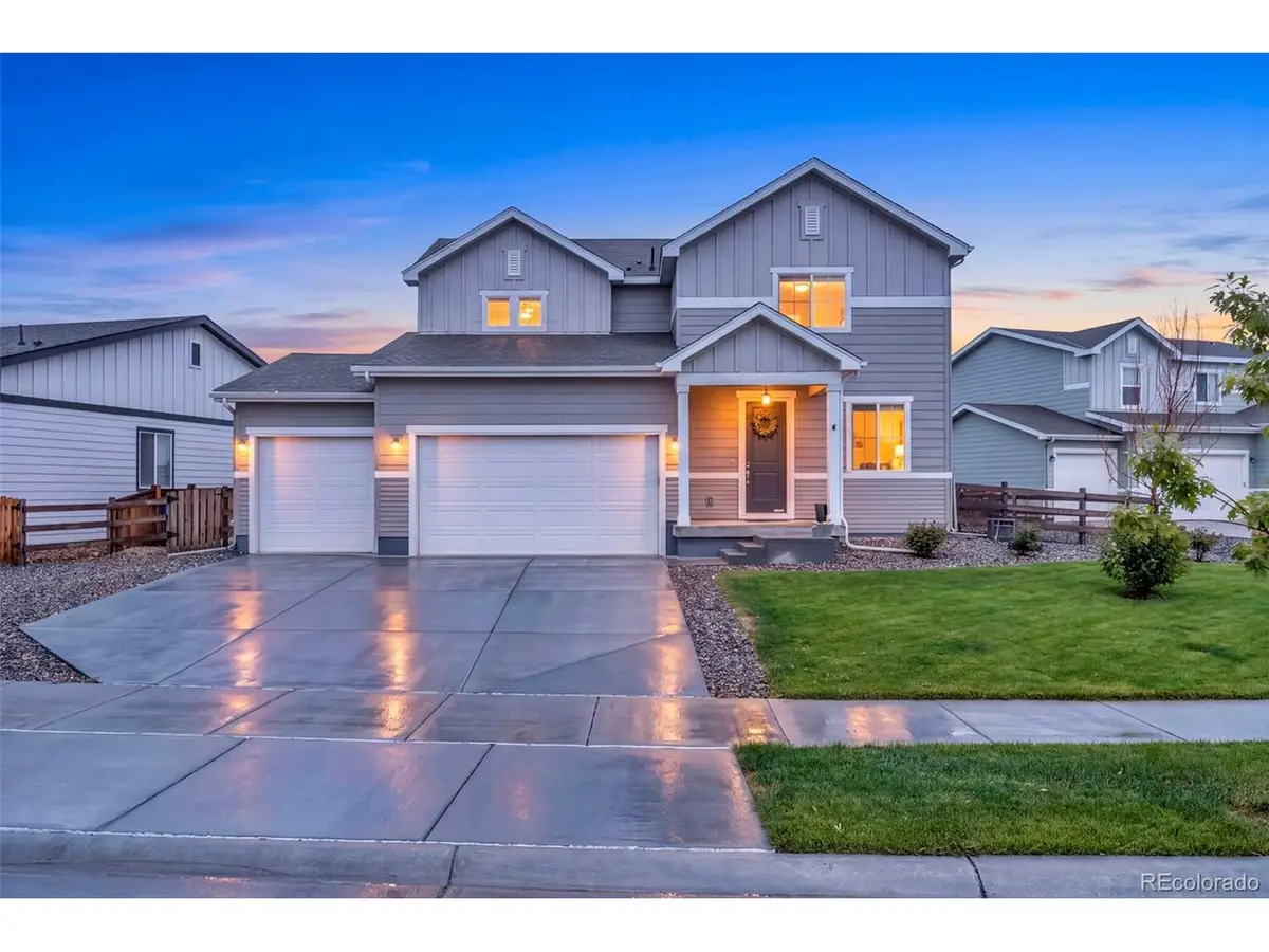 5793 Farmstead Pl, Mead, CO 80504 - #1