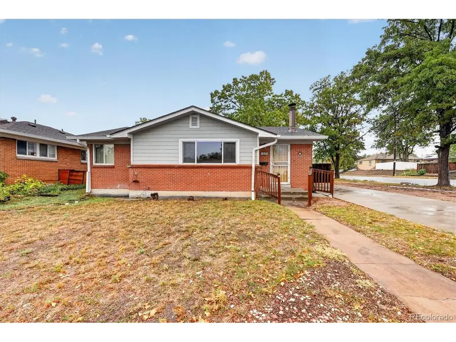 1501 S Utica St, Denver, CO 80219 - #2