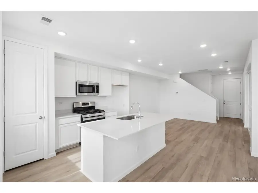 24121 E 30th Pl, Aurora, CO 80019 - #2