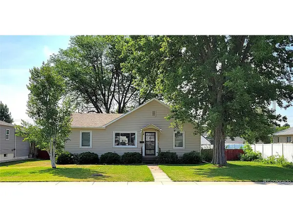417 W 5th St, Julesburg, CO 80737
