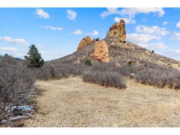 5939 Country Club Dr, Larkspur, CO 80118