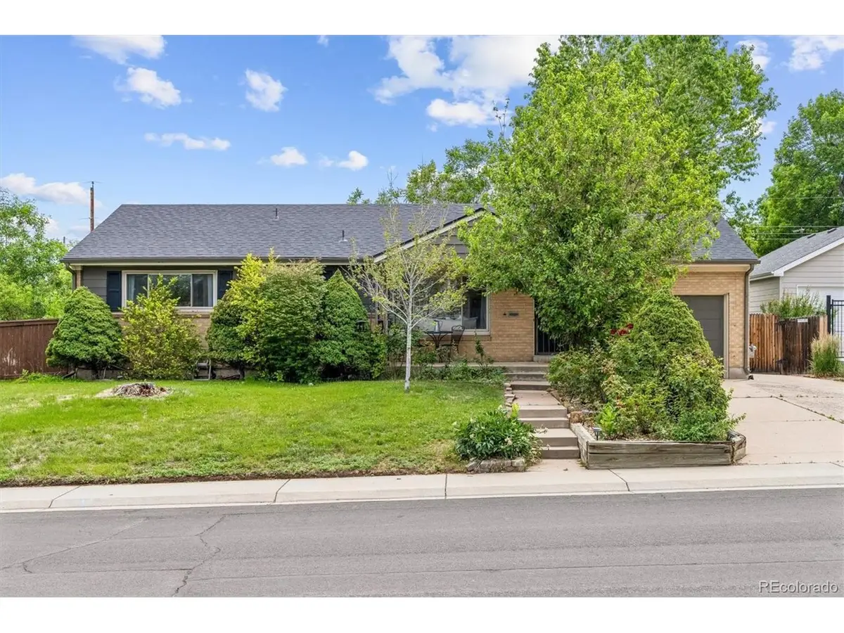 6702 S Kit Carson Cir, Centennial, CO 80122 - #1
