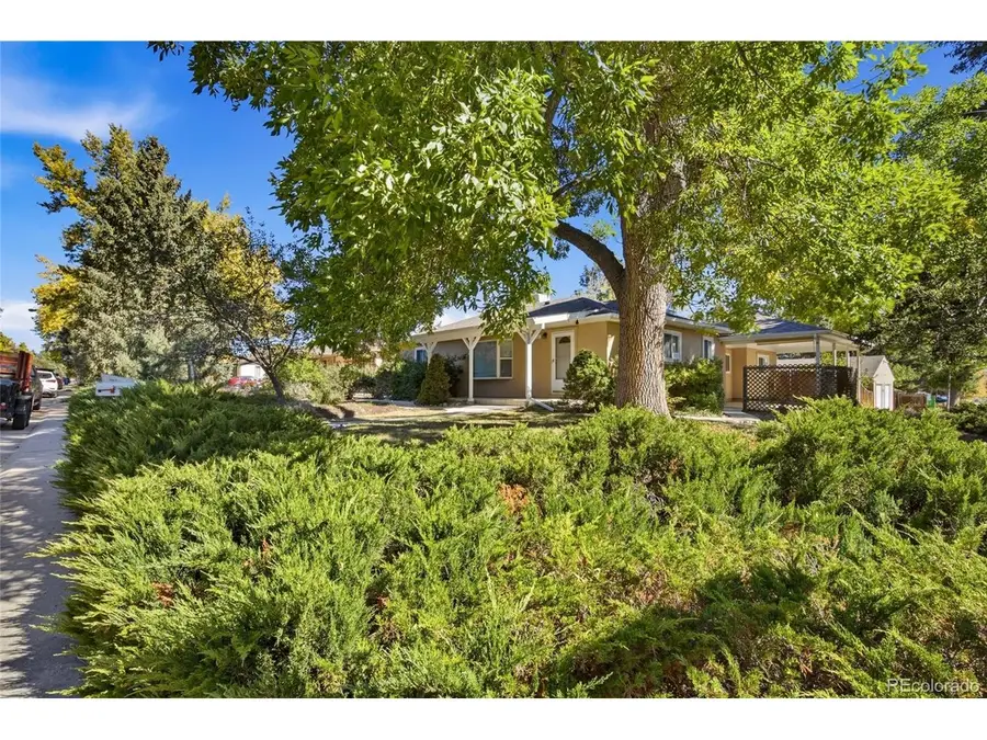 2300 Bell Ct, Lakewood, CO 80215 - #2