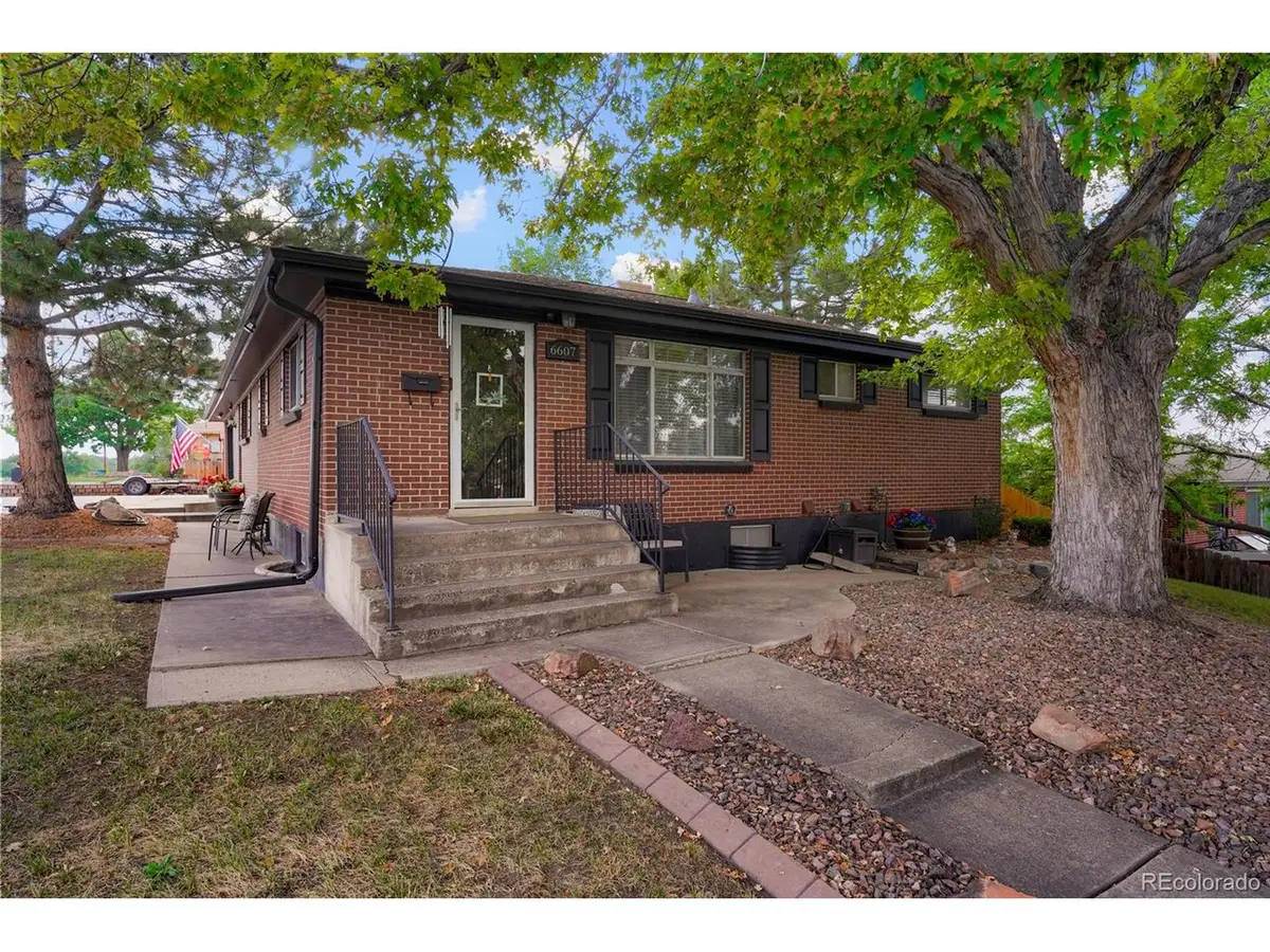 6607 Eaton St, Arvada, CO 80003 - #1