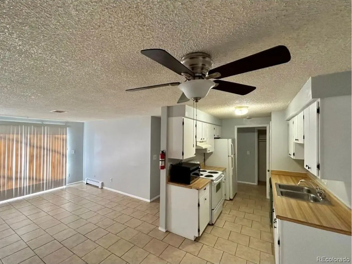 561 Geneva St #200, Aurora, CO 80010 - #1