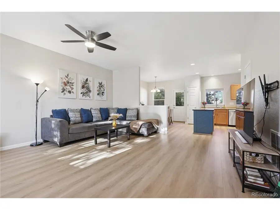 2152 Creekridge Pt, Colorado Springs, CO 80910 - #3