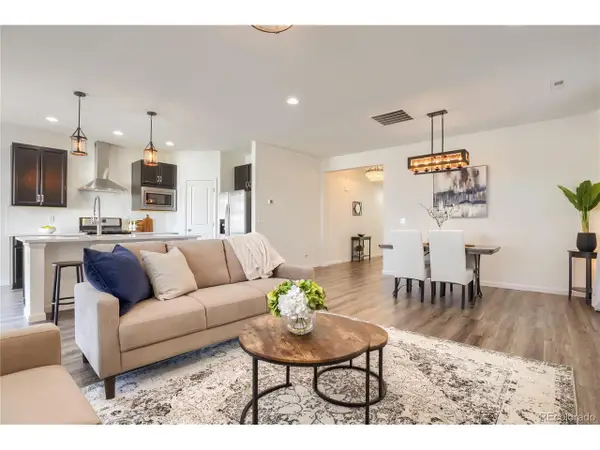 26717 E Maple Ave, Aurora, CO 80018