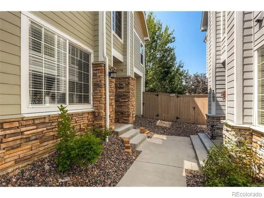 1379 Carlyle Park Cir, Highlands Ranch, CO 80129 - #2
