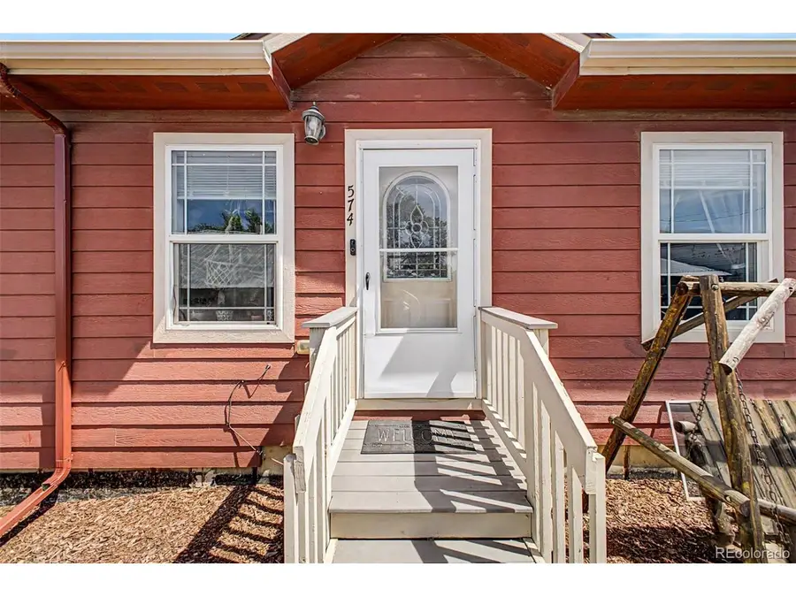 574 4th St, Bennett, CO 80102 - #3