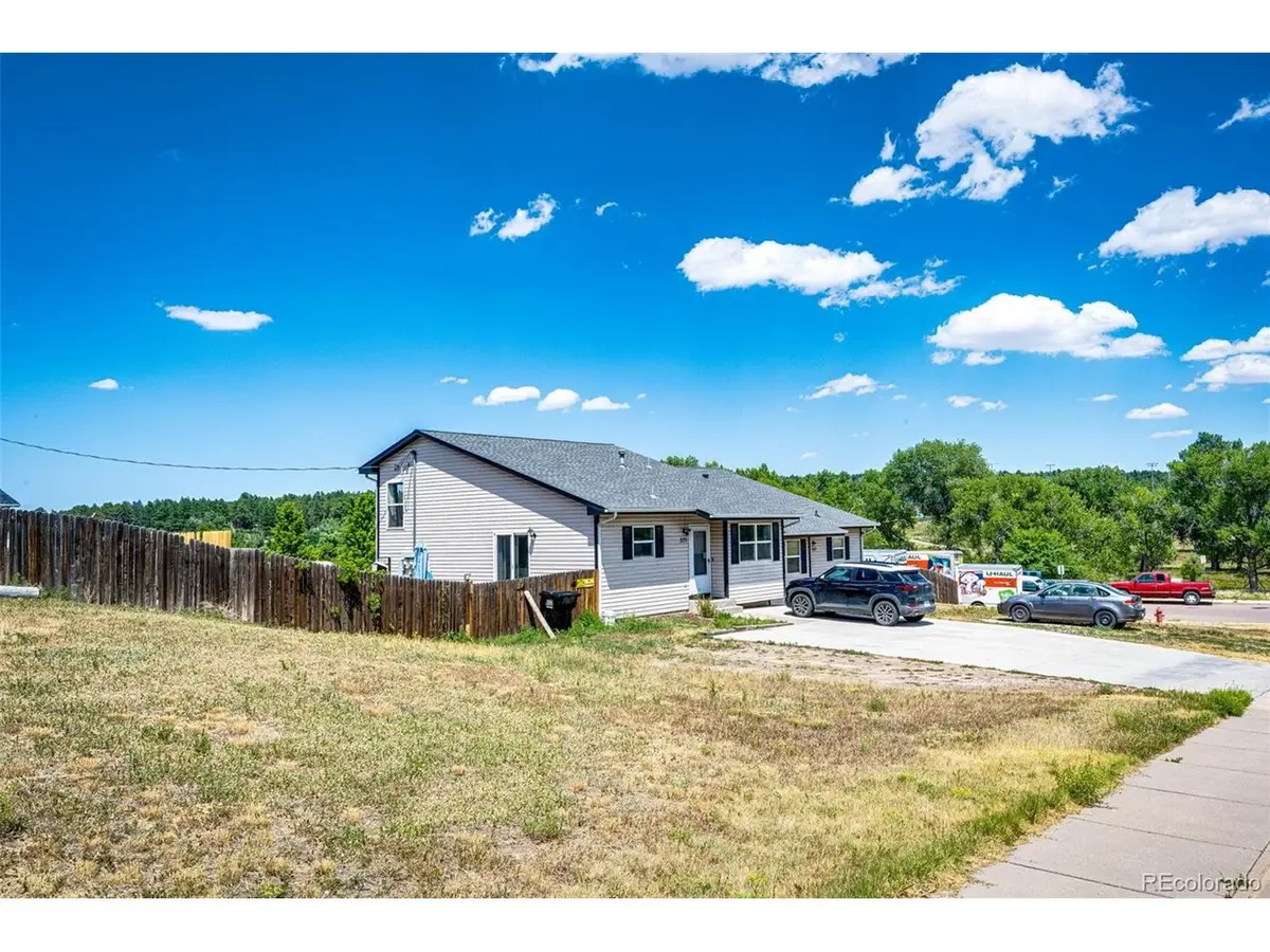 375 E Logan St, Elizabeth, CO 80107 - #1