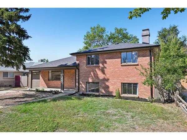2261 Oakland St, Aurora, CO 80010