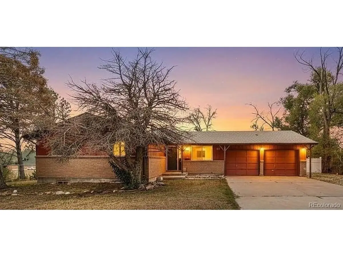 11 Macnaughton Rd, Pueblo, CO 81001 - #1