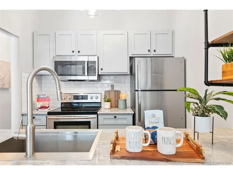 532 Oakwood Dr #D204, Castle Rock, CO 80104 - Image #3