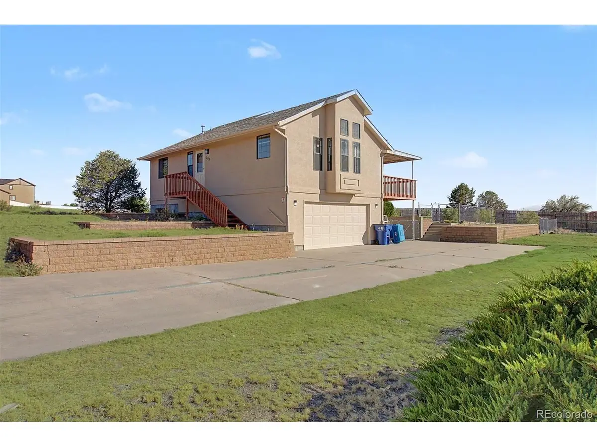 242 W Del Ray Dr, Pueblo, CO 81007 - #1