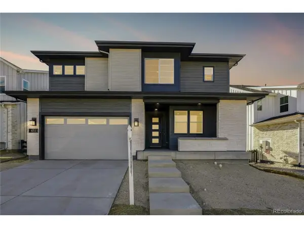 6513 Bridlespur St, Castle Pines, CO 80108