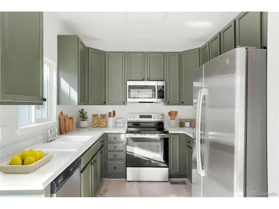 17111 E Louisiana Dr, Aurora, CO 80017 - Image #2