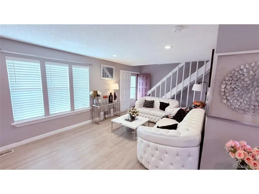 1915 S Oakland Way, Aurora, CO 80014 - Image #2