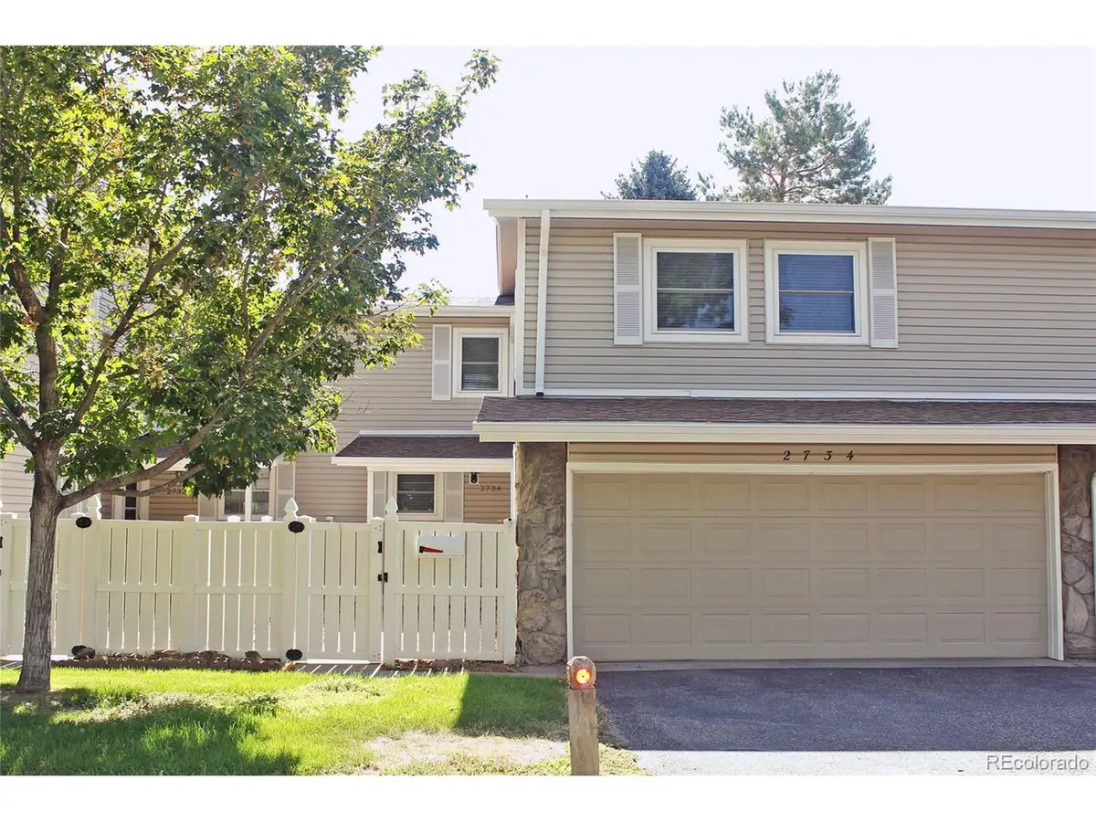 2734 S Heather Gardens Way, Aurora, CO 80014 - Image #1