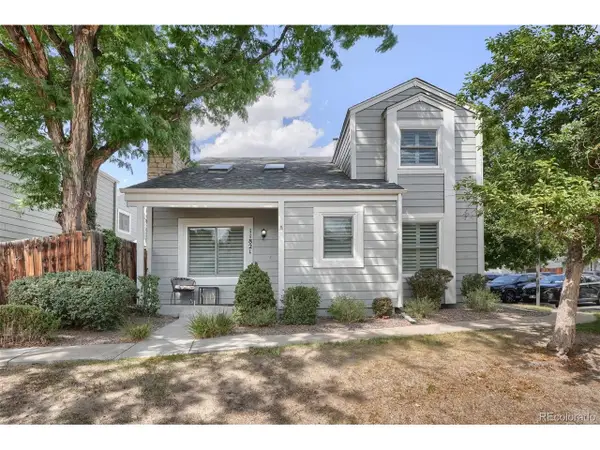 11821 E Cornell Cir, Aurora, CO 80014