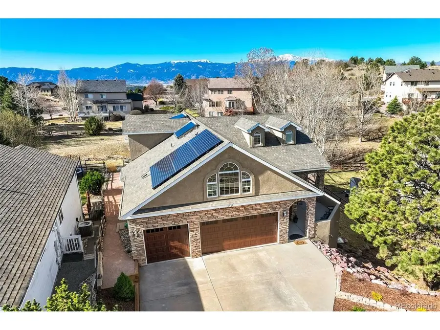 5412 Wells Fargo Dr, Colorado Springs, CO 80918 - #2