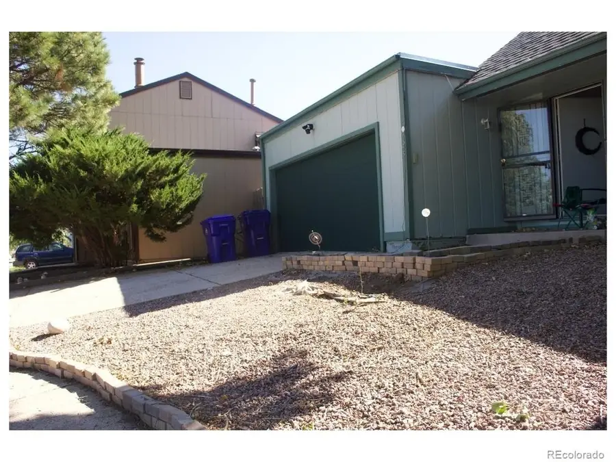 725 San Bruno Pl, Colorado Springs, CO 80906 - #2