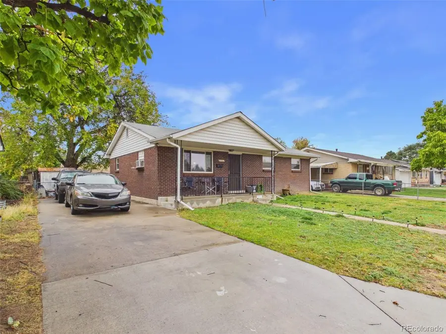 6721 Leyden St, Commerce City, CO 80022 - #3