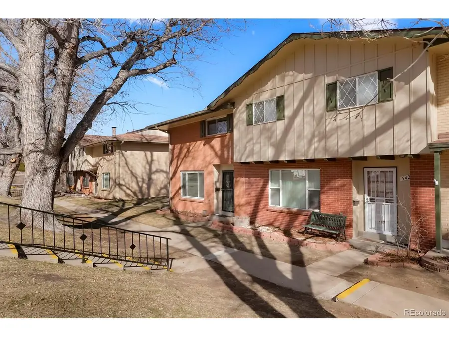 538 S Xenon Ct, Lakewood, CO 80228 - Image #2
