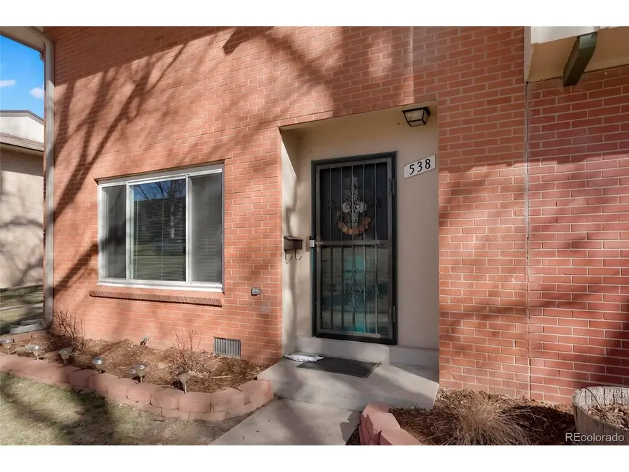538 S Xenon Ct, Lakewood, CO 80228 - Image #3