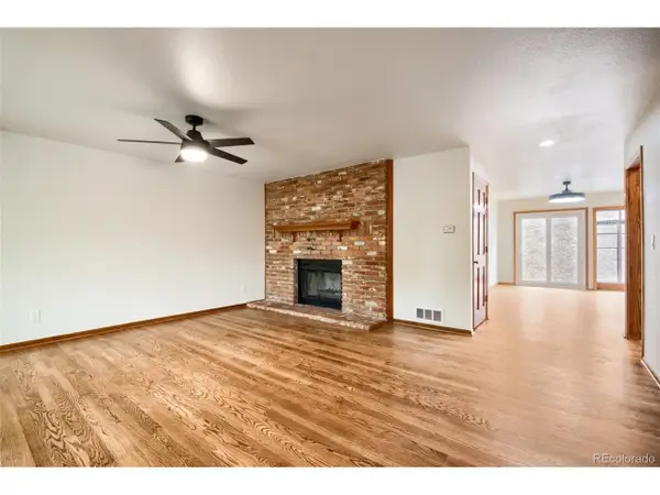 7605 Cove Cir, Centennial, CO 80122