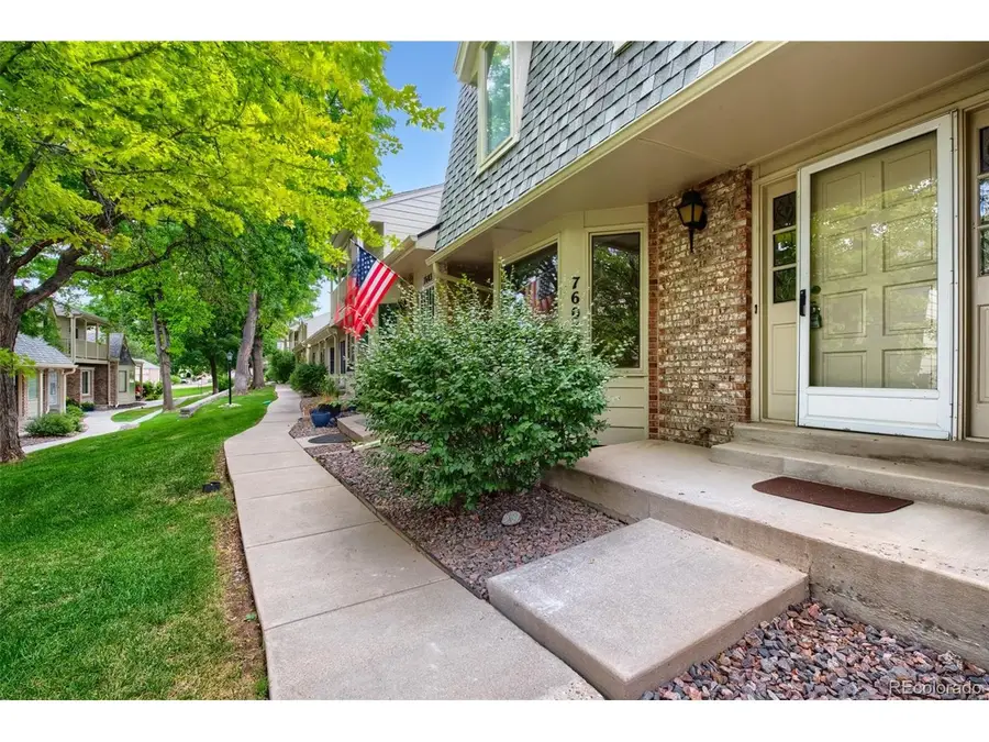 7605 Cove Cir, Centennial, CO 80122 - #2