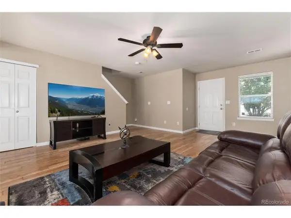 7831 S Kittredge Cir, Englewood, CO 80112