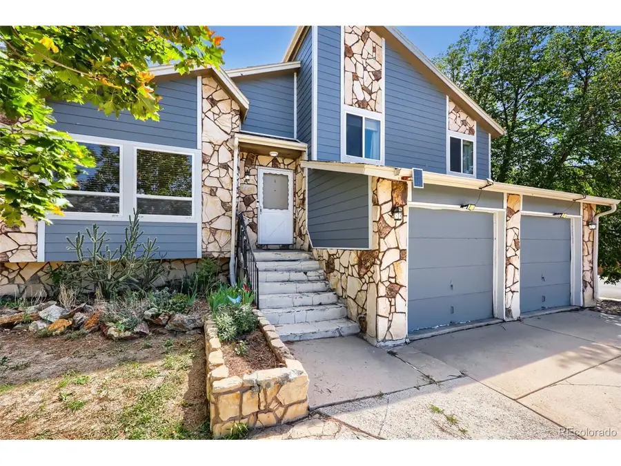 944 S Uravan St, Aurora, CO 80017 - #2